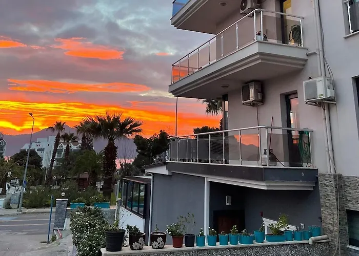 Deniz Manzarali, Plaja 100 Metre, Luks 3 Мармарис