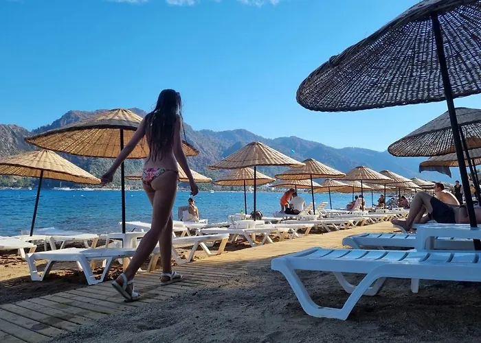 Deniz Manzarali, Plaja 100 Metre, Luks 3 Мармарис