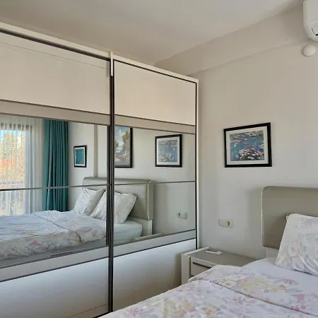 Deniz Manzarali, Plaja 100 Metre, Luks 3 Apartment Marmaris